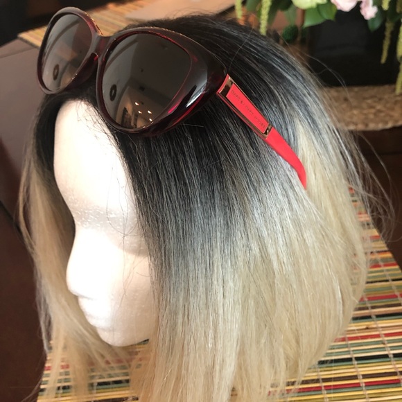 Marc by Marc Jacobs sunglasses 😎 - Picture 4 of 6